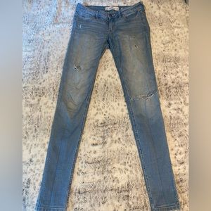 Hollister Jeans size 3 long